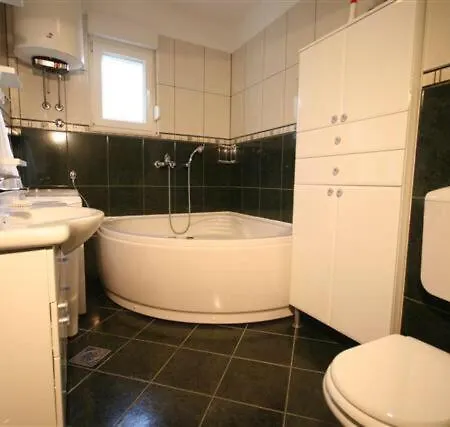 Beverly 1 Апартаменты *