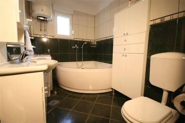 Beverly 1 아파트 *